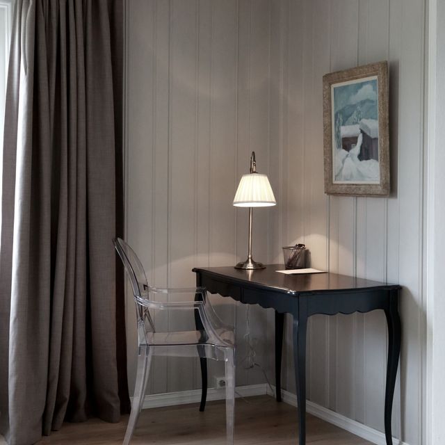 Kongesuite skrivebord
