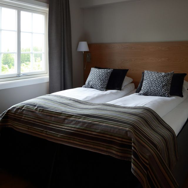 Tower suite double bed