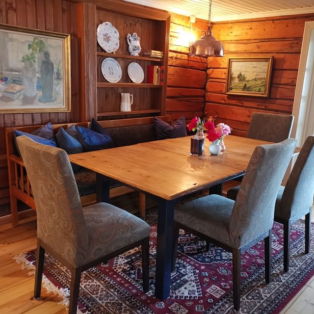 Old fashioned dining room